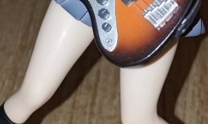 【画像】フィギュア折れたから接着したんだけどこれ綺麗にできる？のアイキャッチ画像